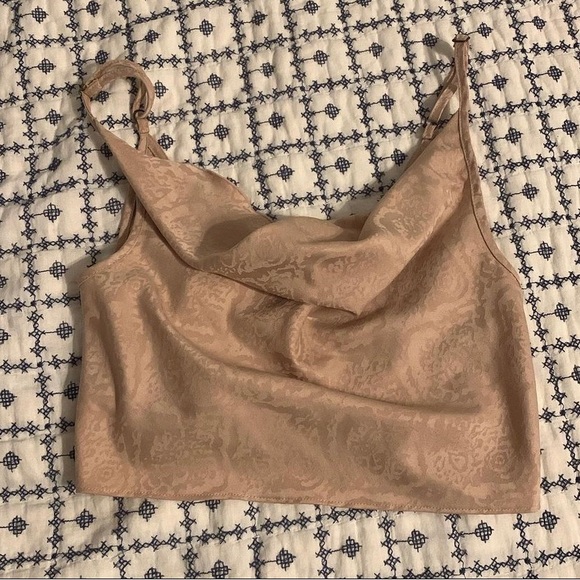 Cowl neck biege crop top - Picture 2 of 2